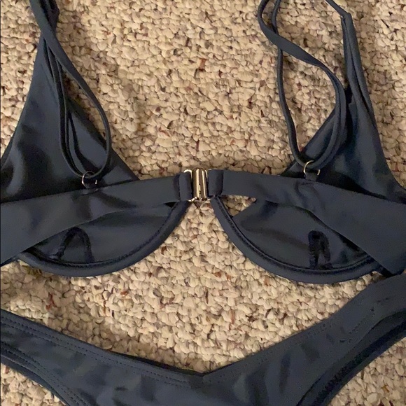 Blue bikini - Picture 4 of 4